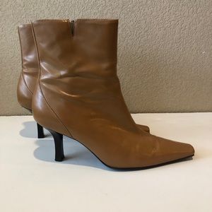 Gianni Bini Braxton Leather Ankle Boots